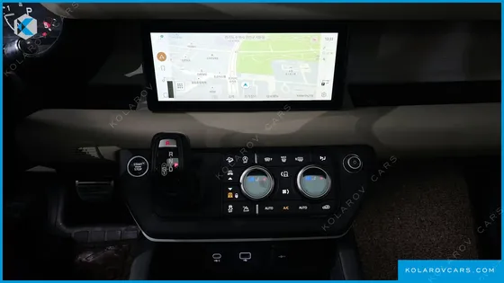LAND ROVER DEFENDER 110 D300 HSE