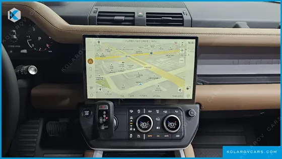 LAND ROVER DEFENDER 110 D300 X-DYNAMIC HSE