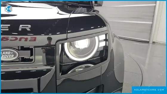 LAND ROVER DEFENDER 110 D300 X-DYNAMIC HSE