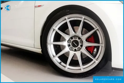 VOLKSWAGEN GOLF 2.0 GTI
