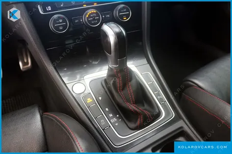 VOLKSWAGEN GOLF 2.0 GTI