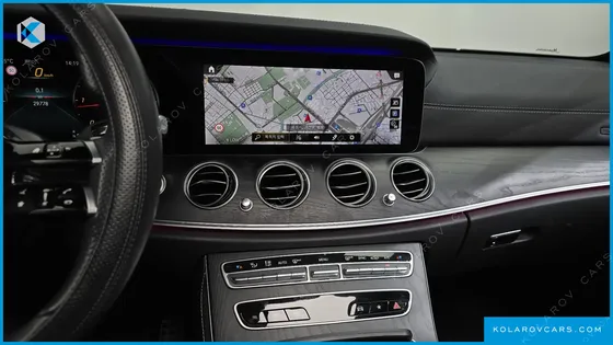 MERCEDES E-CLASS E220D 4MATIC AMG LINE