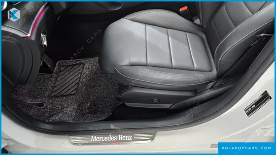 MERCEDES E-CLASS E220D 4MATIC AMG LINE