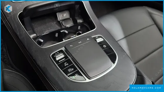 MERCEDES E-CLASS E220D 4MATIC AMG LINE