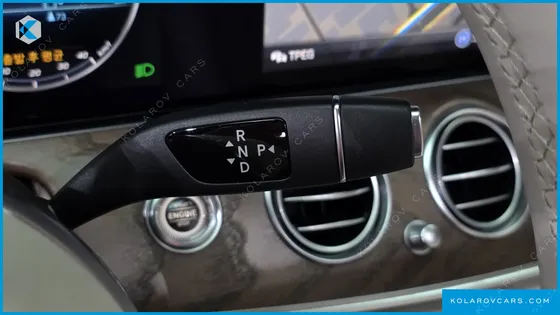MERCEDES E-CLASS E300 4MATIC EXCLUSIVE