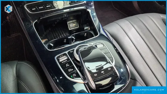 MERCEDES E-CLASS E300 4MATIC EXCLUSIVE
