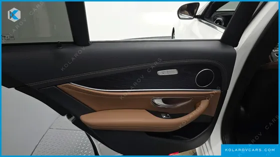 MERCEDES E-CLASS E220D 4MATIC AMG LINE