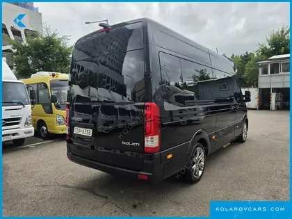 HYUNDAI SOLATI 15-SEATER