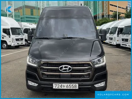 HYUNDAI SOLATI 15-SEATER