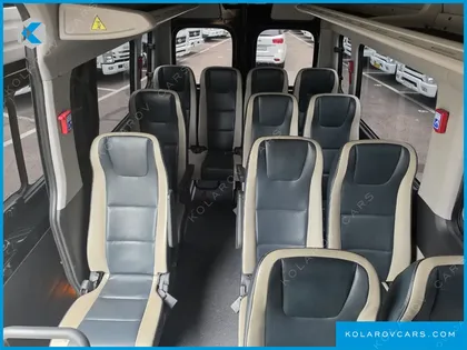 HYUNDAI SOLATI 15-SEATER