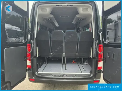 HYUNDAI SOLATI 15-SEATER