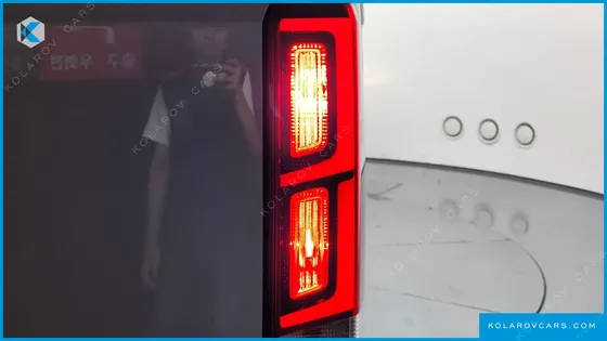 HYUNDAI SOLATI 15-SEATER