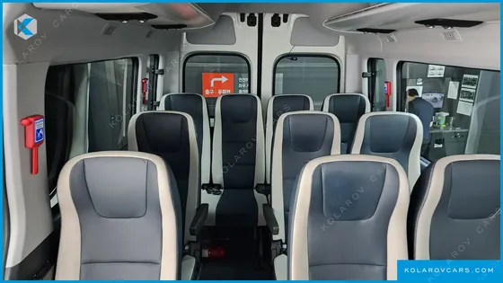 HYUNDAI SOLATI 15-SEATER