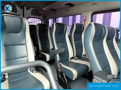 HYUNDAI SOLATI 15-SEATER