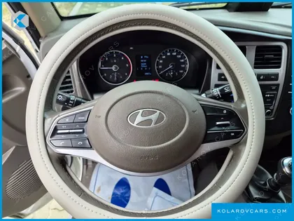 HYUNDAI PORTER II SUPER CABIN LPG