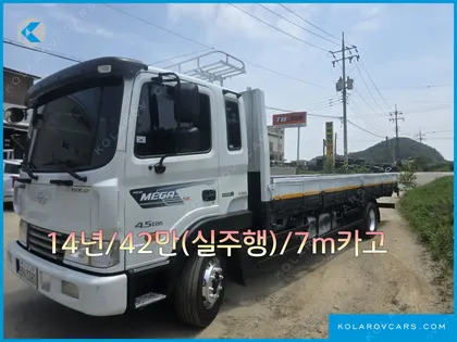HYUNDAI MEGA TRUCK GOLD