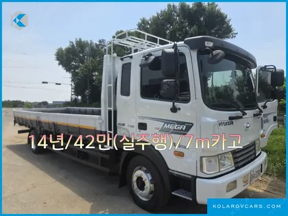 HYUNDAI MEGA TRUCK GOLD