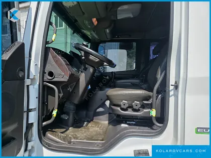 HYUNDAI MEGA TRUCK GOLD