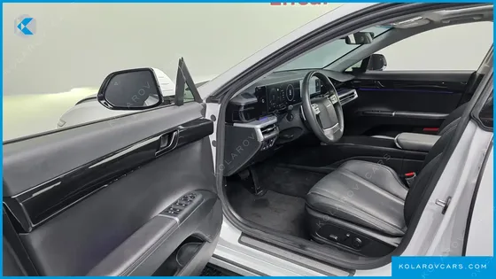 HYUNDAI GRANDEUR PREMIUM