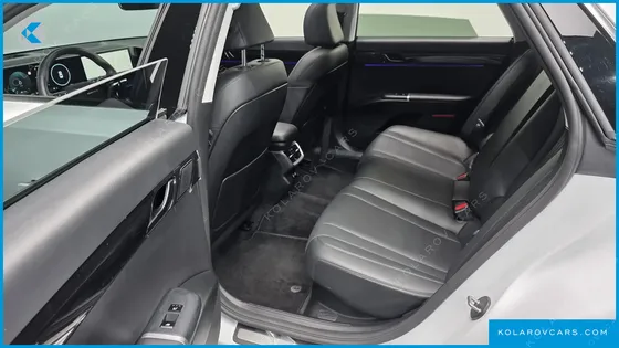 HYUNDAI GRANDEUR PREMIUM