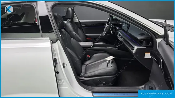 HYUNDAI GRANDEUR PREMIUM
