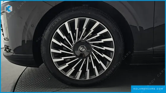 HYUNDAI GRANDEUR CALLIGRAPHY