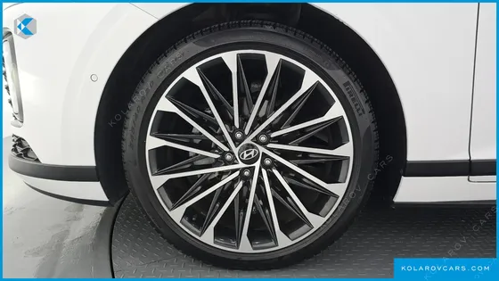 HYUNDAI GRANDEUR CALLIGRAPHY