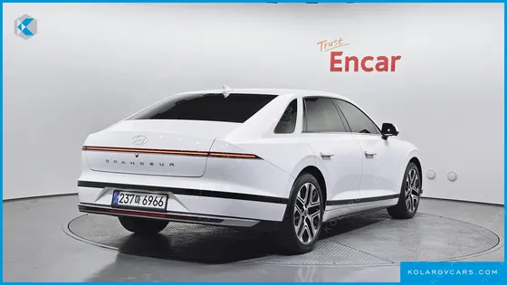 HYUNDAI GRANDEUR EXCLUSIVE