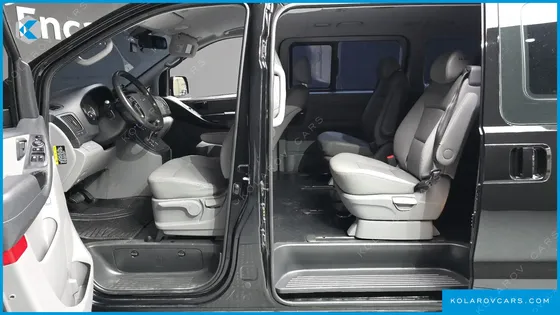 HYUNDAI STAREX 4WD URBAN 9-SEATER