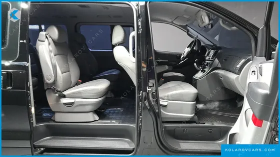 HYUNDAI STAREX 4WD URBAN 9-SEATER