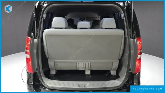 HYUNDAI STAREX 4WD URBAN 9-SEATER