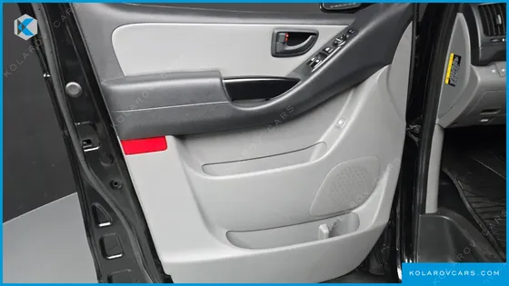 HYUNDAI STAREX 4WD URBAN 9-SEATER