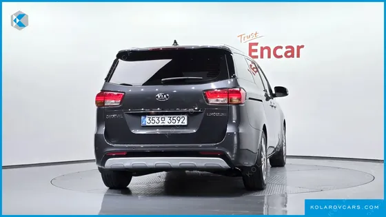 KIA CARNIVAL 7-SEATER LIMOUSINE