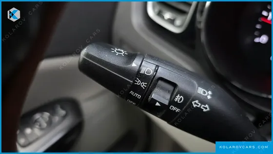 KIA CARNIVAL 7-SEATER LIMOUSINE