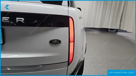 LAND ROVER RANGE ROVER P530 AUTOBIOGRAPHY