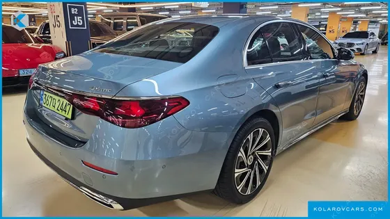 MERCEDES E-CLASS E300 4MATIC EXCLUSIVE