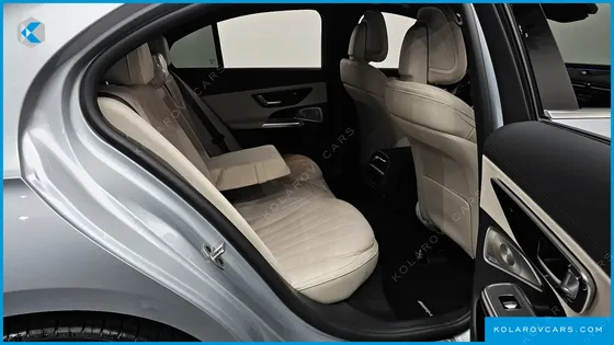 MERCEDES E-CLASS E300 4MATIC AMG LINE