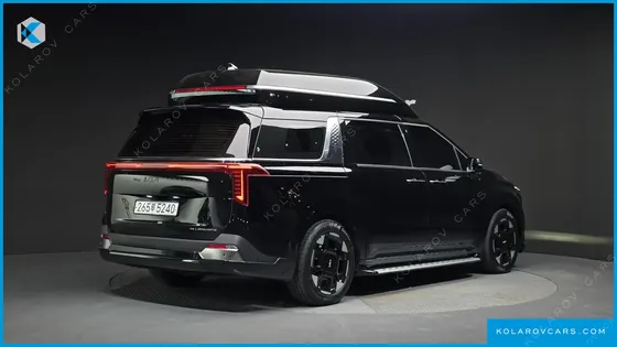 KIA CARNIVAL GASOLINE 9-SEATER HI-LIMOUSINE