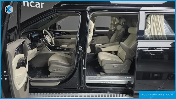 KIA CARNIVAL GASOLINE 9-SEATER HI-LIMOUSINE