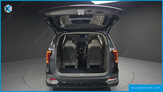 KIA CARNIVAL GASOLINE 9-SEATER HI-LIMOUSINE
