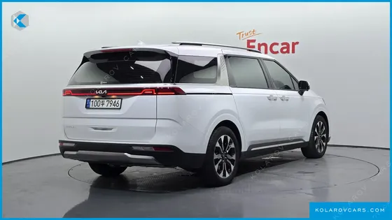 KIA CARNIVAL 9-SEATER NOBLESSE