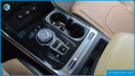 KIA CARNIVAL 9-SEATER NOBLESSE