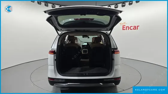 KIA CARNIVAL 9-SEATER NOBLESSE