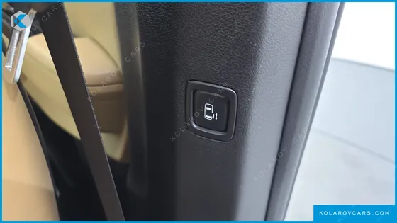KIA CARNIVAL 9-SEATER NOBLESSE