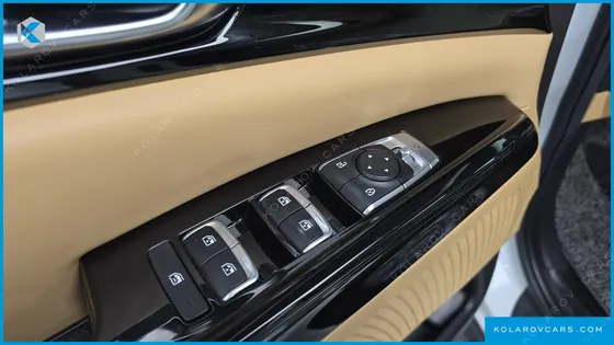 KIA CARNIVAL 9-SEATER NOBLESSE