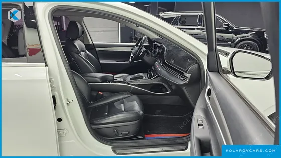 HYUNDAI GRANDEUR 3.0 LPI RENT CAR