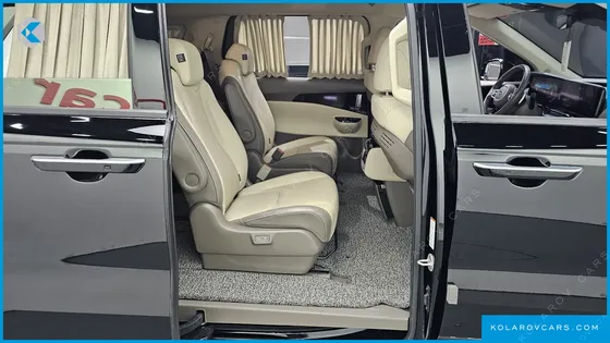 KIA CARNIVAL GASOLINE 9-SEATER HI-LIMOUSINE