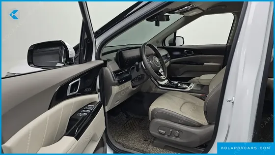 KIA CARNIVAL GASOLINE 9-SEATER HI-LIMOUSINE