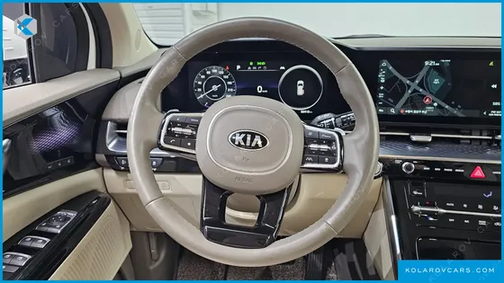 KIA CARNIVAL GASOLINE 9-SEATER HI-LIMOUSINE