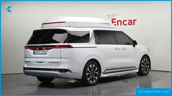 KIA CARNIVAL 7-SEATER HI-LIMOUSINE